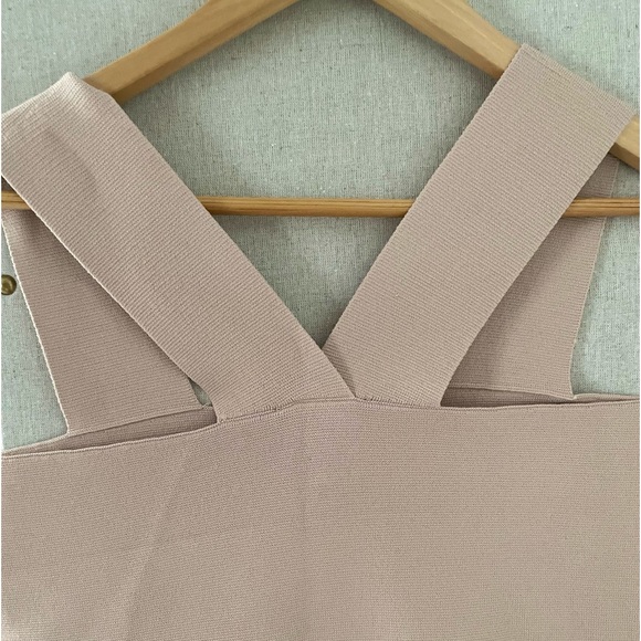 NWT House Of Harlow 1960 Compression Sculpt Knit Crop Tank Beige Large - Picture 4 of 4